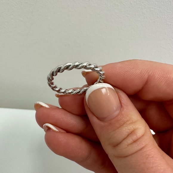 Pandora Intertwined Ring - Picture 2 of 3